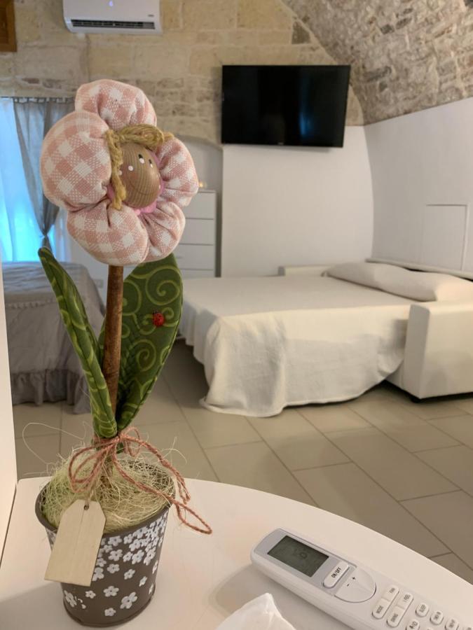 B&B La Finestra Sui Giardini Сантерамо ин Коле Екстериор снимка