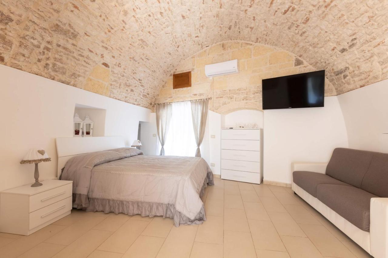 B&B La Finestra Sui Giardini Сантерамо ин Коле Екстериор снимка