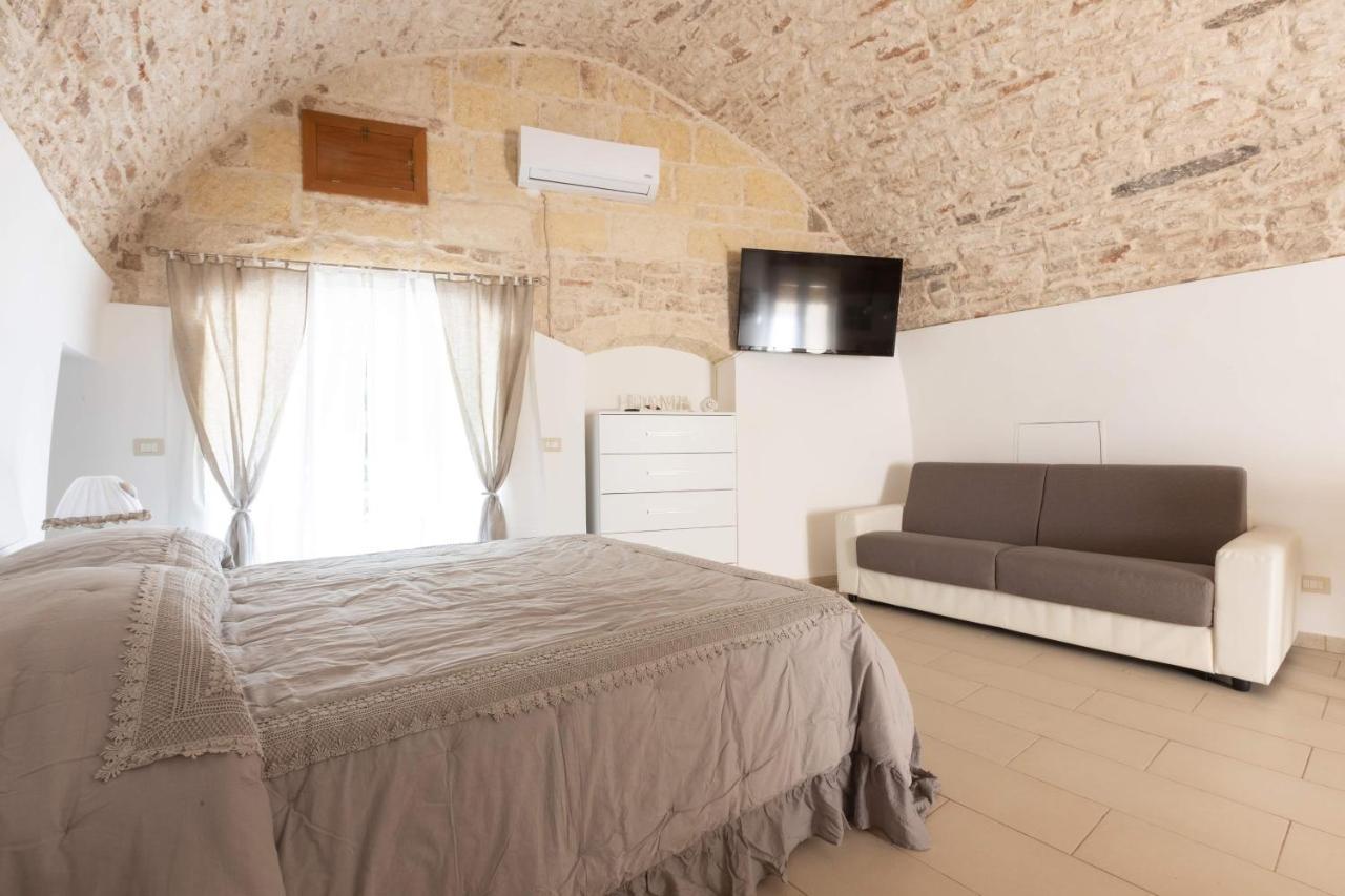 B&B La Finestra Sui Giardini Сантерамо ин Коле Екстериор снимка