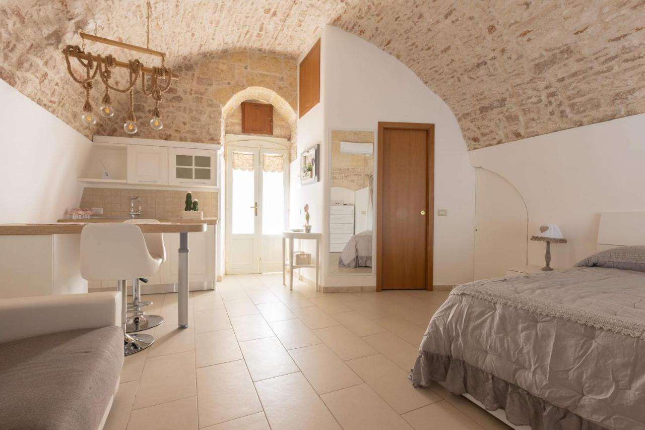 B&B La Finestra Sui Giardini Сантерамо ин Коле Екстериор снимка